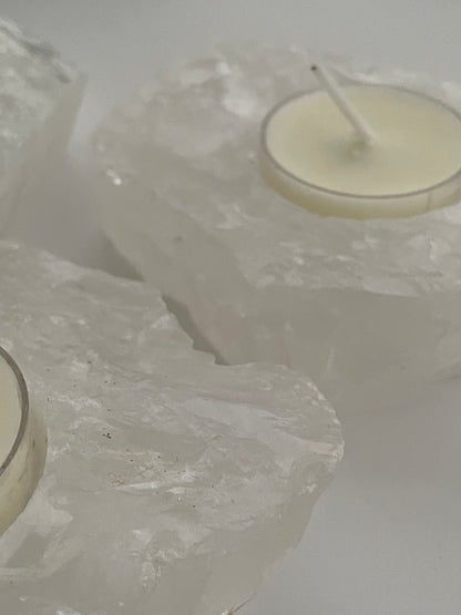 [原礦家居] 白水晶原石燭台，淨化且穩定環境中的磁場